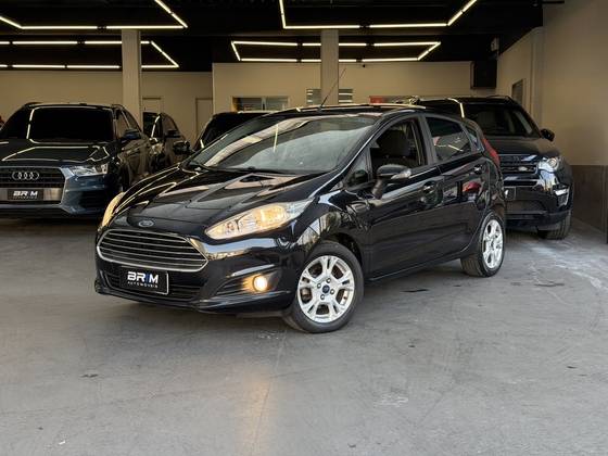 FORD FIESTA 1.6 SE HATCH 16V FLEX 4P POWERSHIFT FORD FIESTA 1.6 SE HATCH 16V FLEX 4P POWERSHIFT